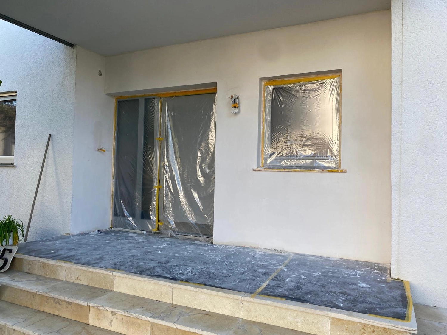 Bauabdichtungen- Bausanierungen Tiriakidis -  Komplette Renovierungsdienstleistungen – Fassaden arbeiten- Treppenabgang