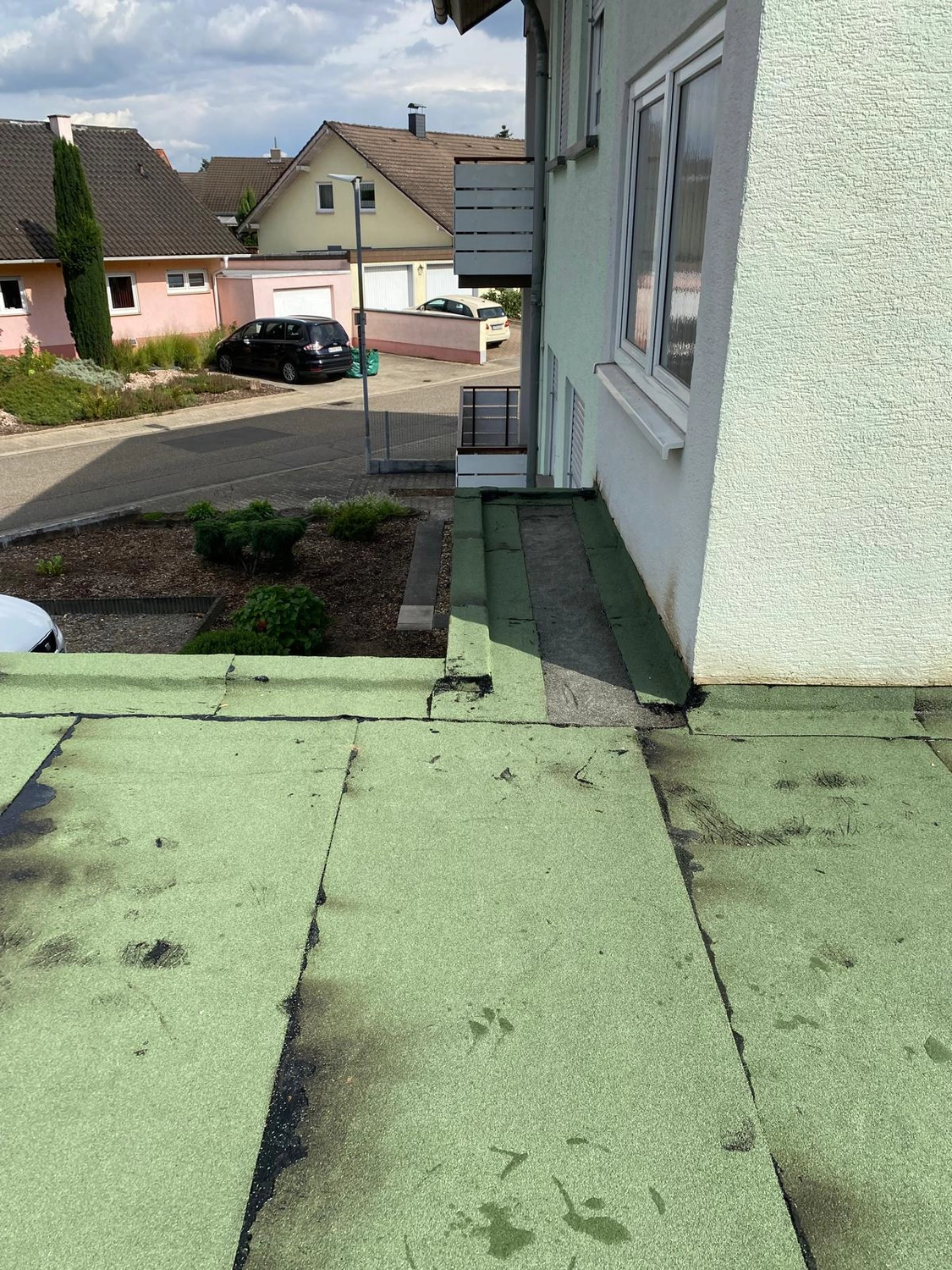 Bauabdichtungen- Bausanierungen Tiriakidis -  Komplette Renovierungsdienstleistungen – Flachdach - Balkon Schweißbahnen verlegen