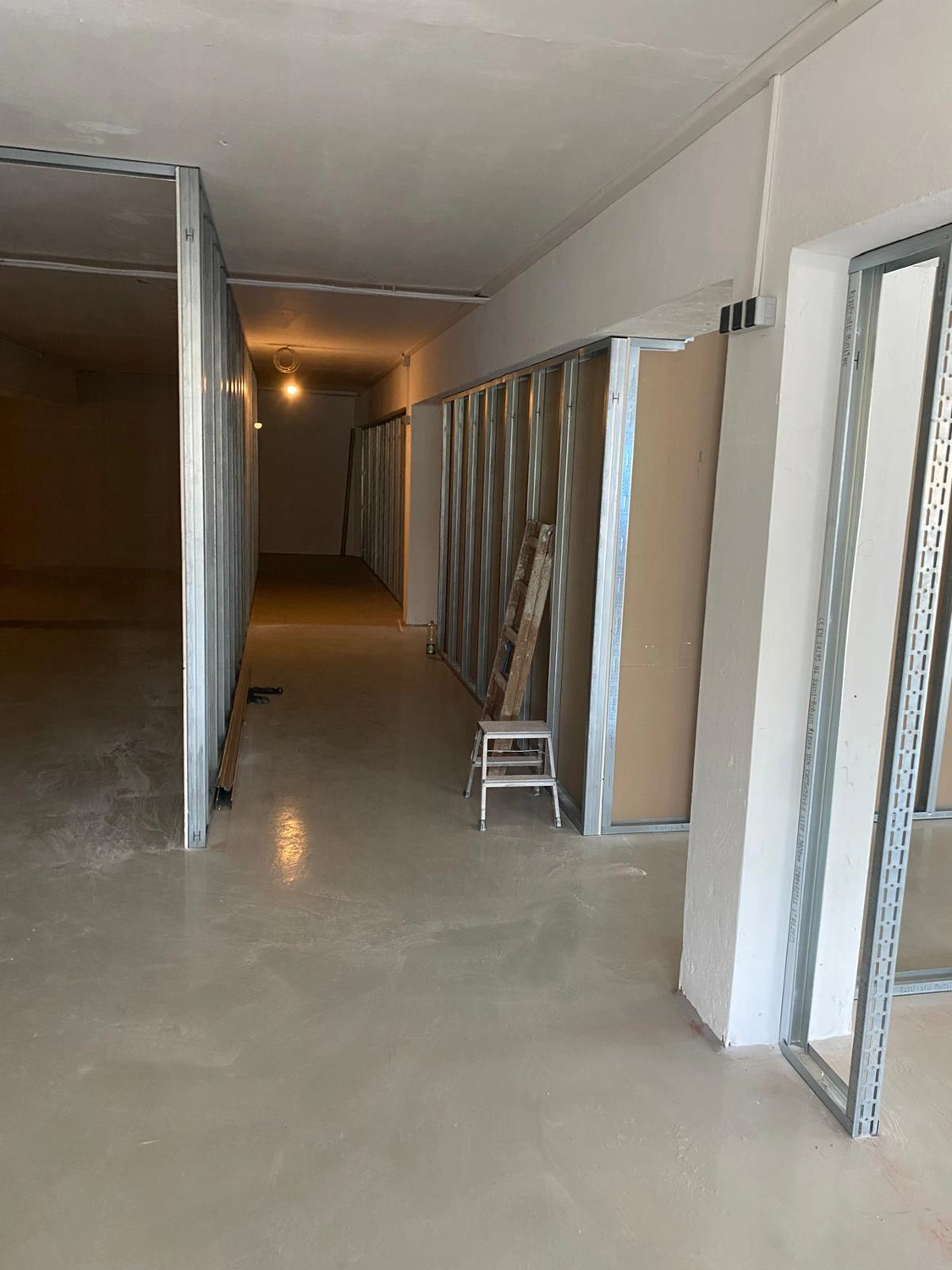 Bauabdichtungen- Bausanierungen Tiriakidis -  Komplette Renovierungsdienstleistungen – Trockenbauarbeiten