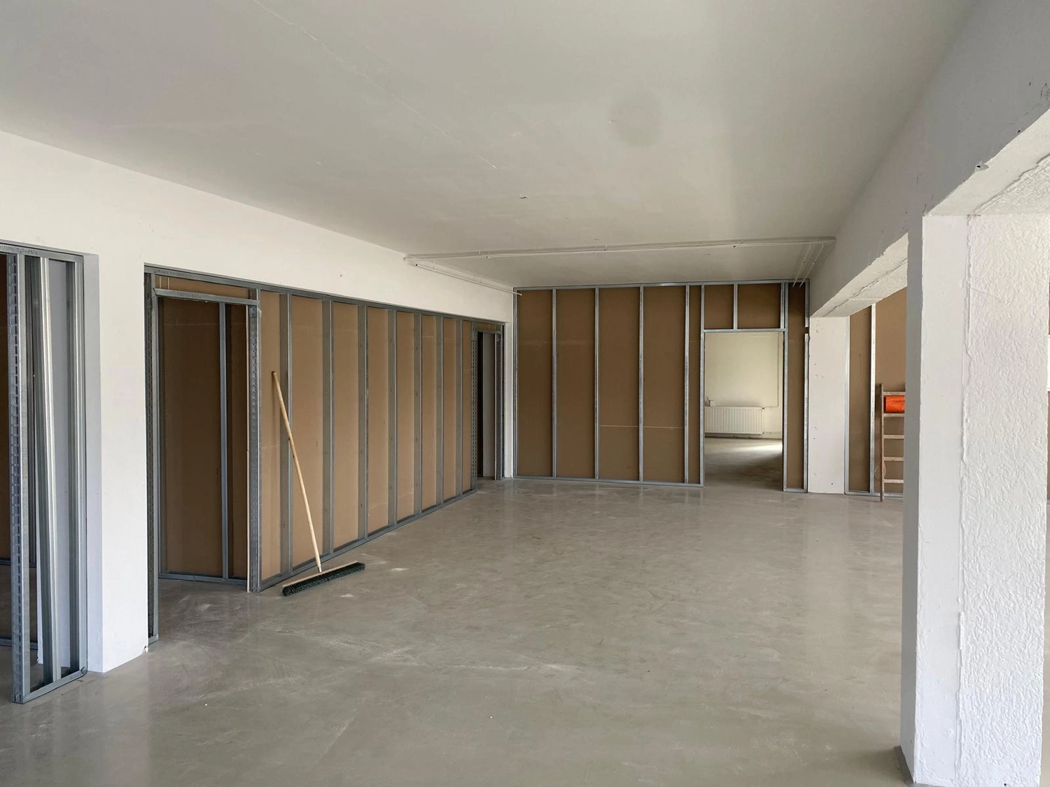 Bauabdichtungen- Bausanierungen Tiriakidis -  Komplette Renovierungsdienstleistungen – Trockenbauarbeiten