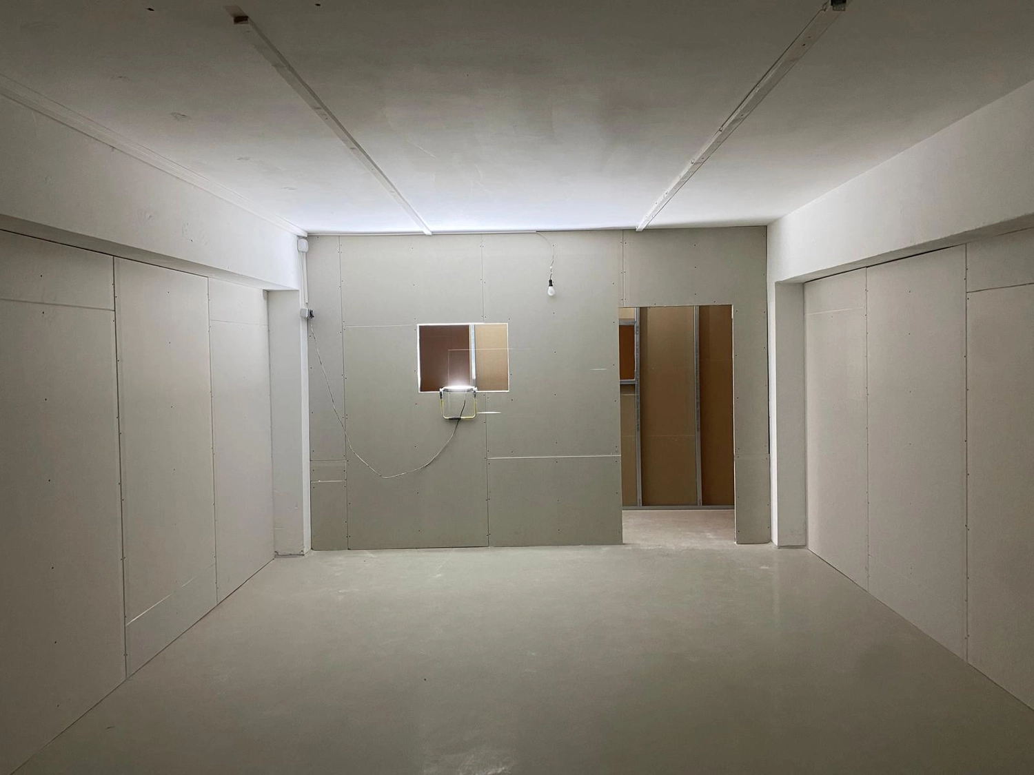 Bauabdichtungen- Bausanierungen Tiriakidis -  Komplette Renovierungsdienstleistungen – Trockenbauarbeiten