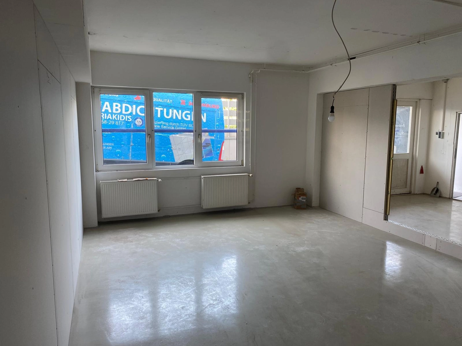 Bauabdichtungen- Bausanierungen Tiriakidis -  Komplette Renovierungsdienstleistungen – Trockenbauarbeiten