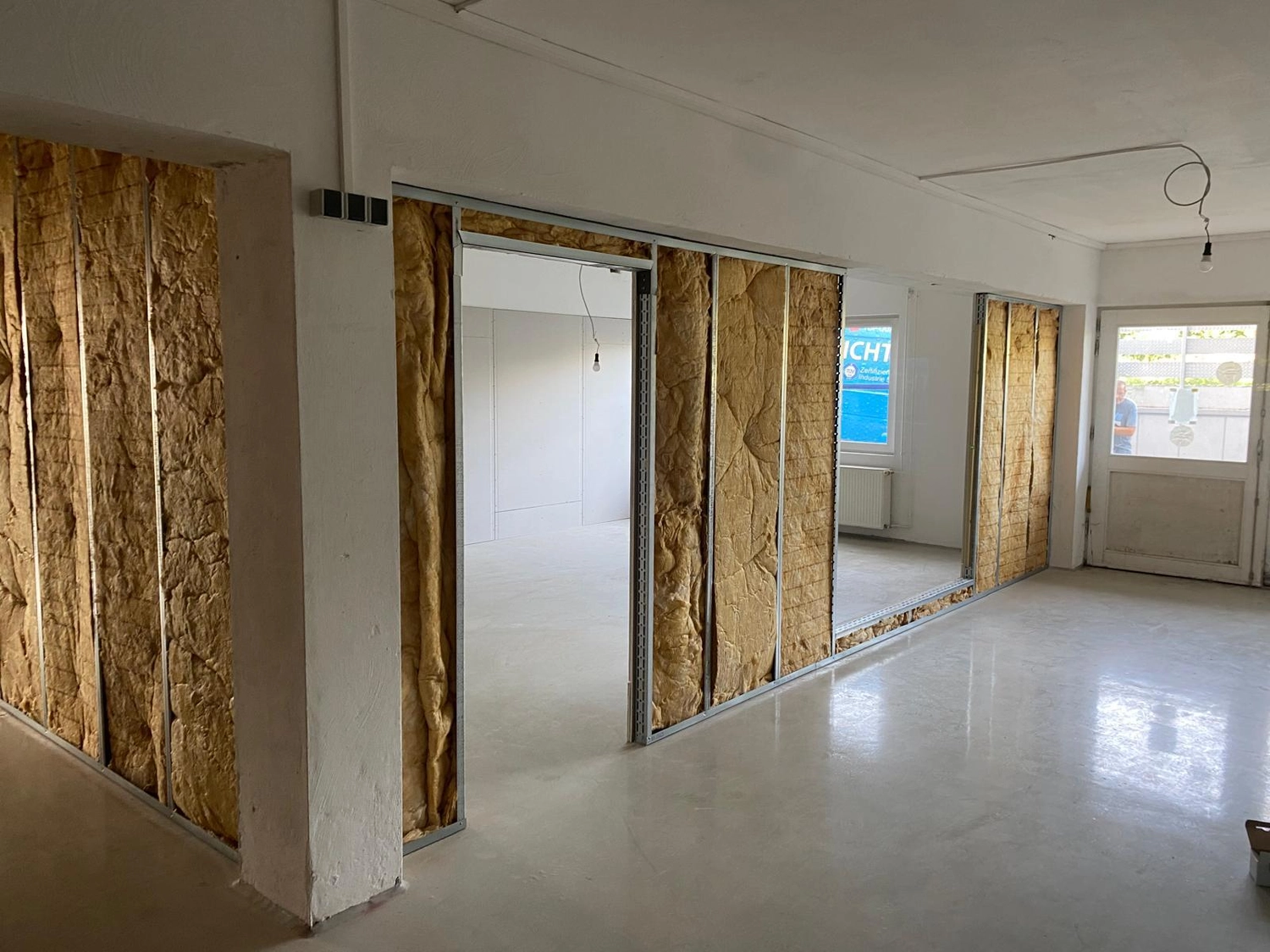 Bauabdichtungen- Bausanierungen Tiriakidis -  Komplette Renovierungsdienstleistungen – Trockenbauarbeiten