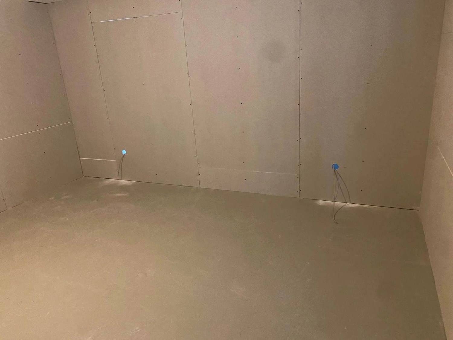 Bauabdichtungen- Bausanierungen Tiriakidis -  Komplette Renovierungsdienstleistungen – Trockenbauarbeiten