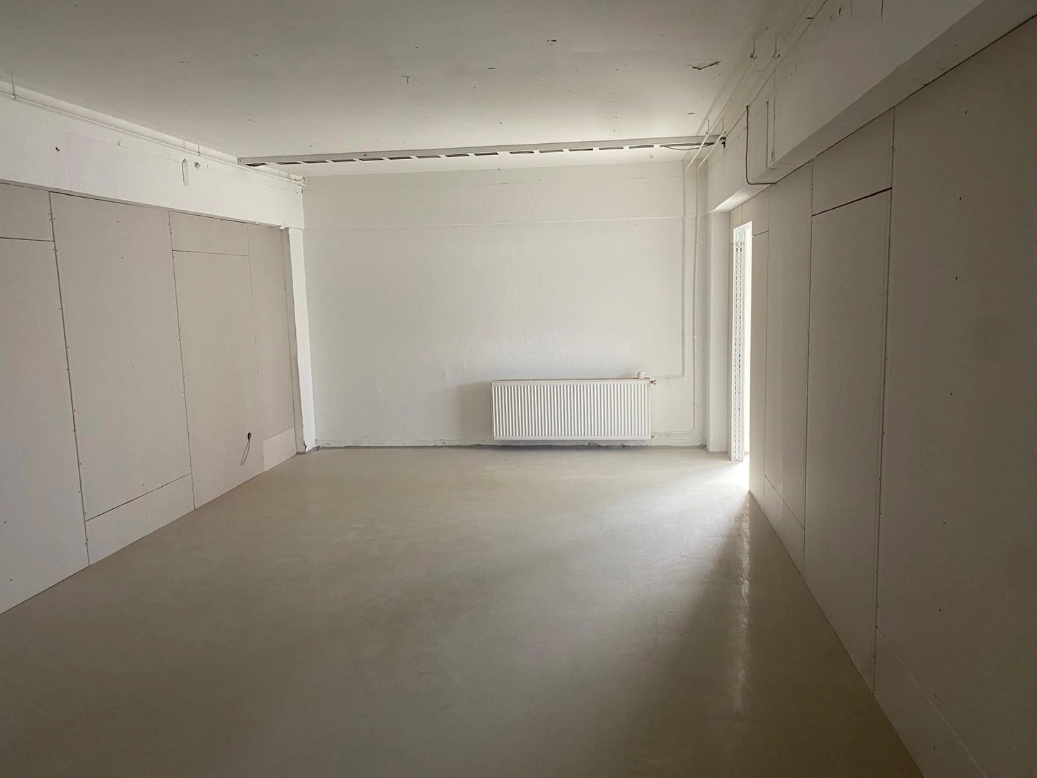 Bauabdichtungen- Bausanierungen Tiriakidis -  Komplette Renovierungsdienstleistungen – Trockenbauarbeiten