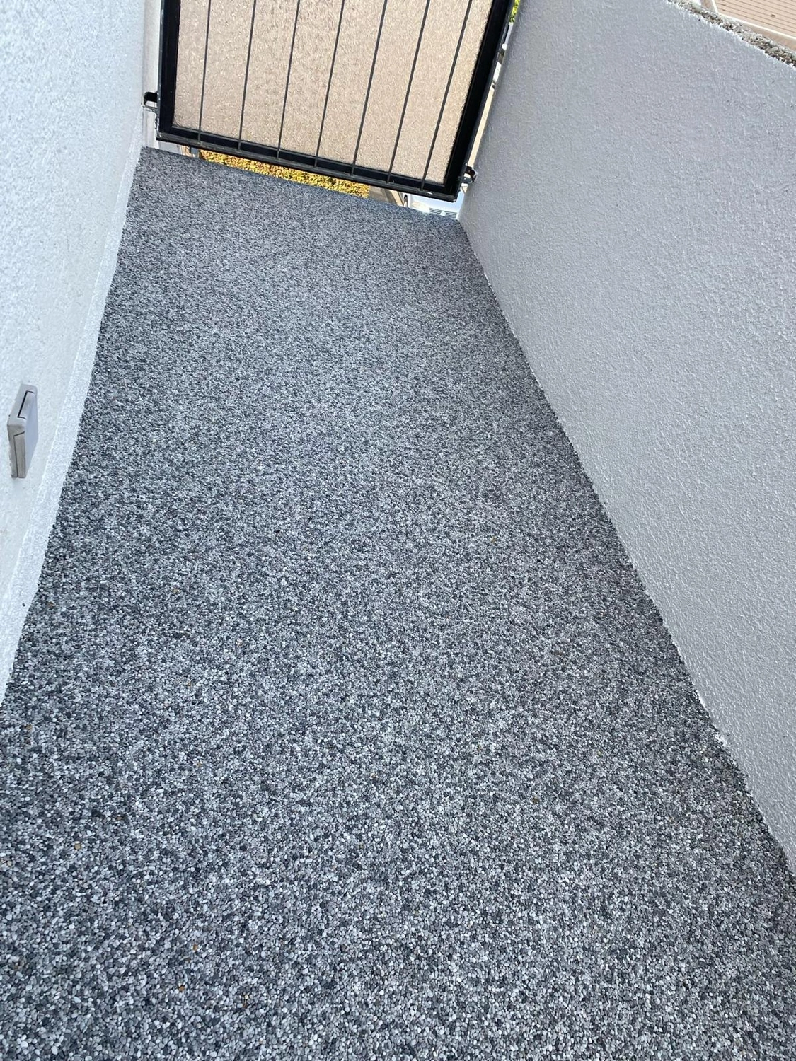 Bauabdichtungen- Bausanierungen Tiriakidis -  Komplette Renovierungsdienstleistungen – Steinteppiche-Beschichtigungen