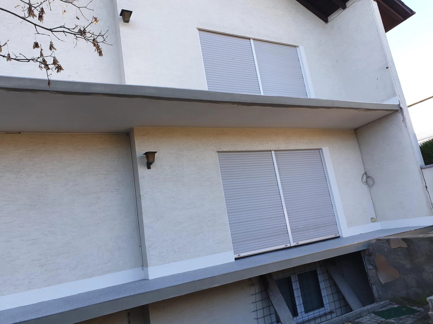 Bauabdichtungen- Bausanierungen Tiriakidis -  Komplette  Renovierungsdienstleistungen – Wand Beschichtigungen