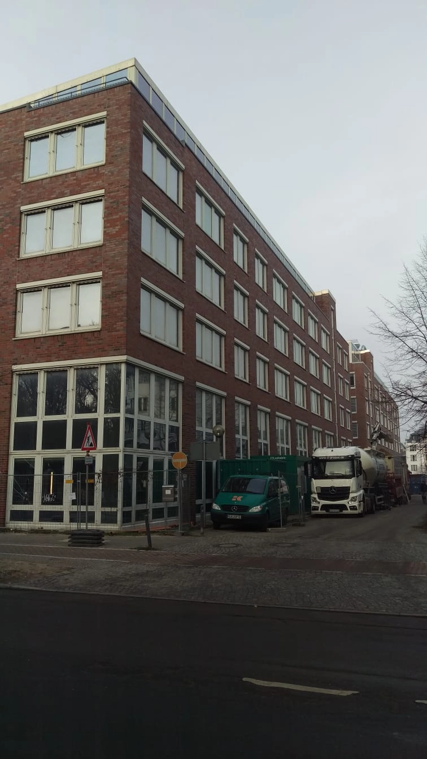 Bauabdichtungen- Bausanierungen Tiriakidis -  Komplette Renovierungsdienstleistungen – Trockenbauarbeiten