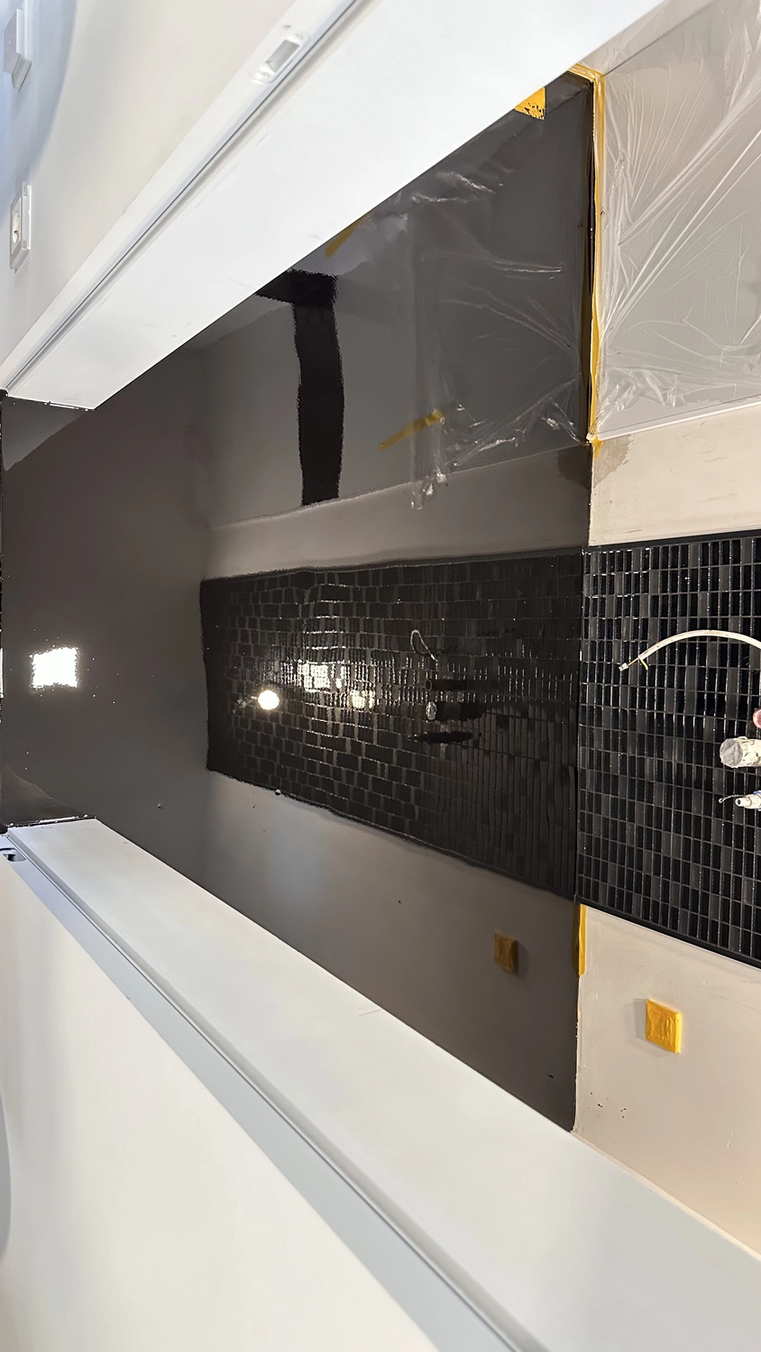 Bauabdichtungen- Bausanierungen Tiriakidis -  Komplette  Renovierungsdienstleistungen – Wand Beschichtigungen