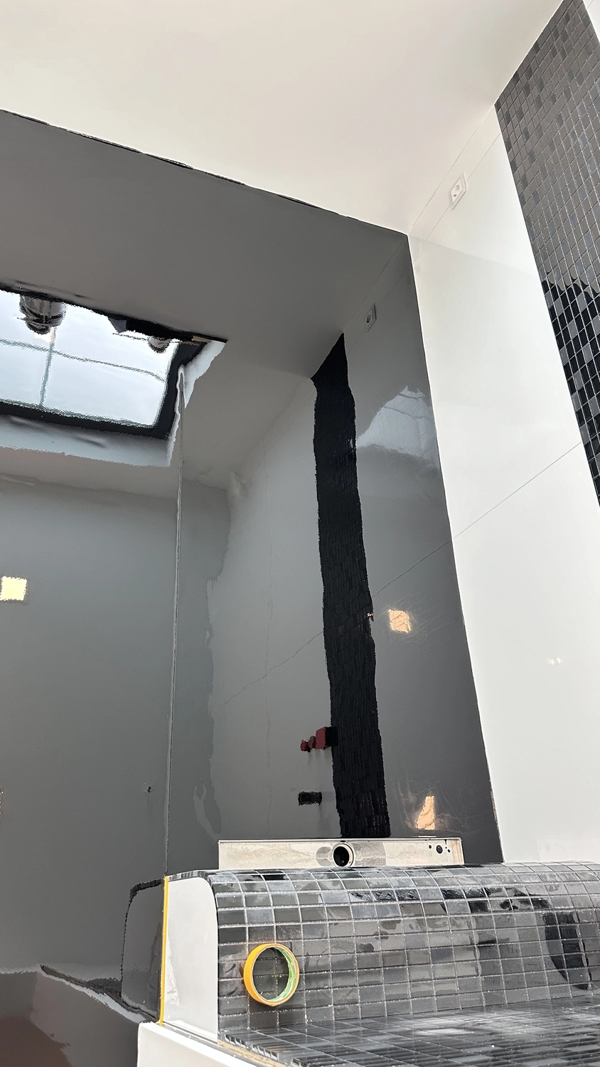 Bauabdichtungen- Bausanierungen Tiriakidis -  Komplette  Renovierungsdienstleistungen – Wand Beschichtigungen