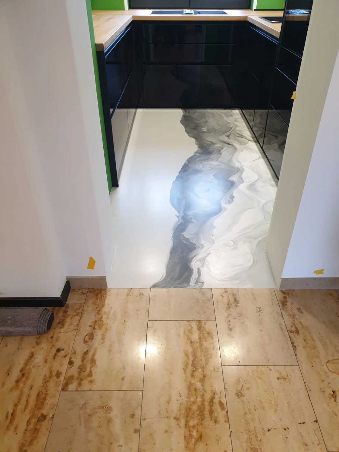 Bauabdichtungen- Bausanierungen Tiriakidis -  Komplette  Renovierungsdienstleistungen – Boden Beschichtigungen