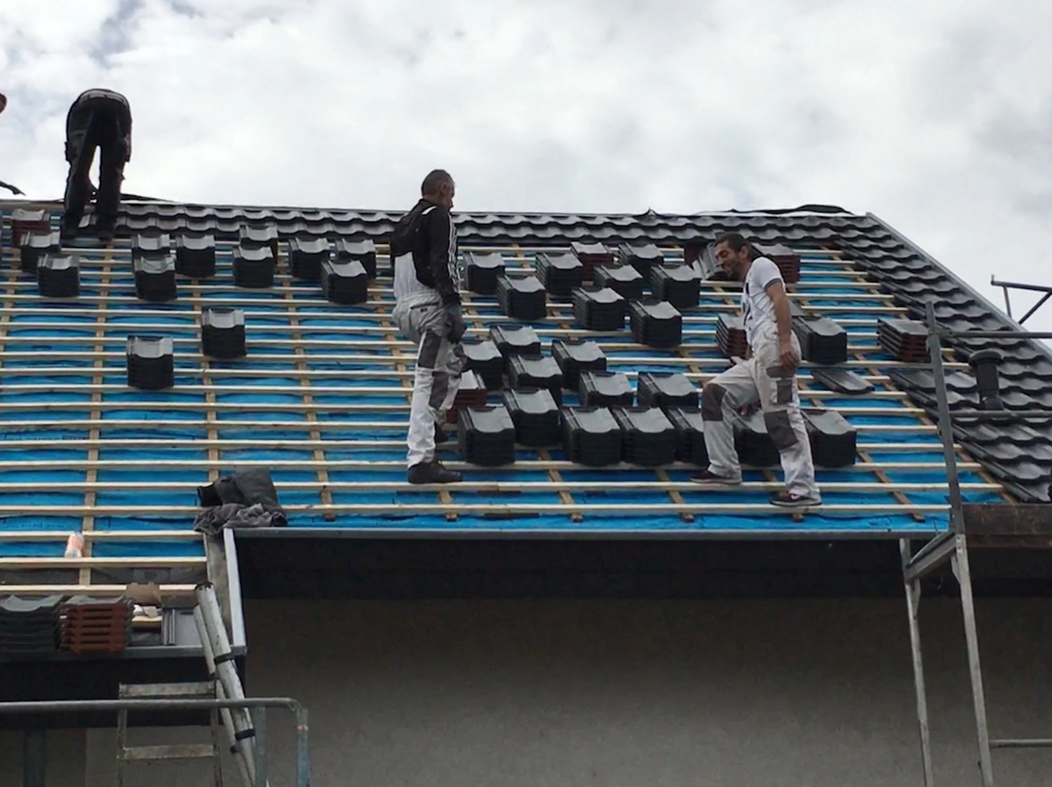  Bauabdichtungen- Bausanierungen Tiriakidis -  Komplette Renovierungsdienstleistungen – Dach - Fassade Sanierung