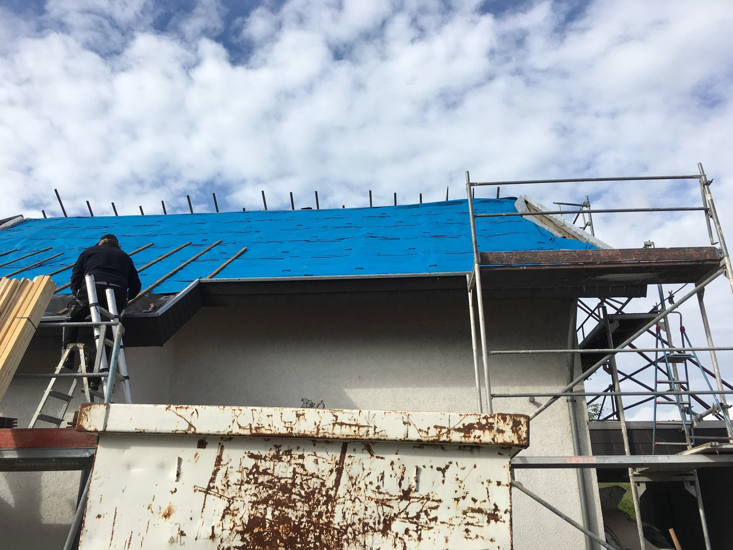  Bauabdichtungen- Bausanierungen Tiriakidis -  Komplette Renovierungsdienstleistungen – Dach - Fassade Sanierung