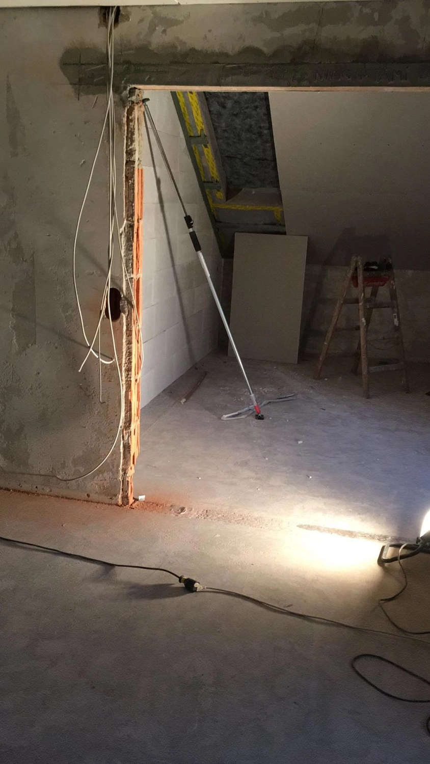 Bauabdichtungen- Bausanierungen Tiriakidis -  Komplette Renovierungsdienstleistungen – Kernsanierung 