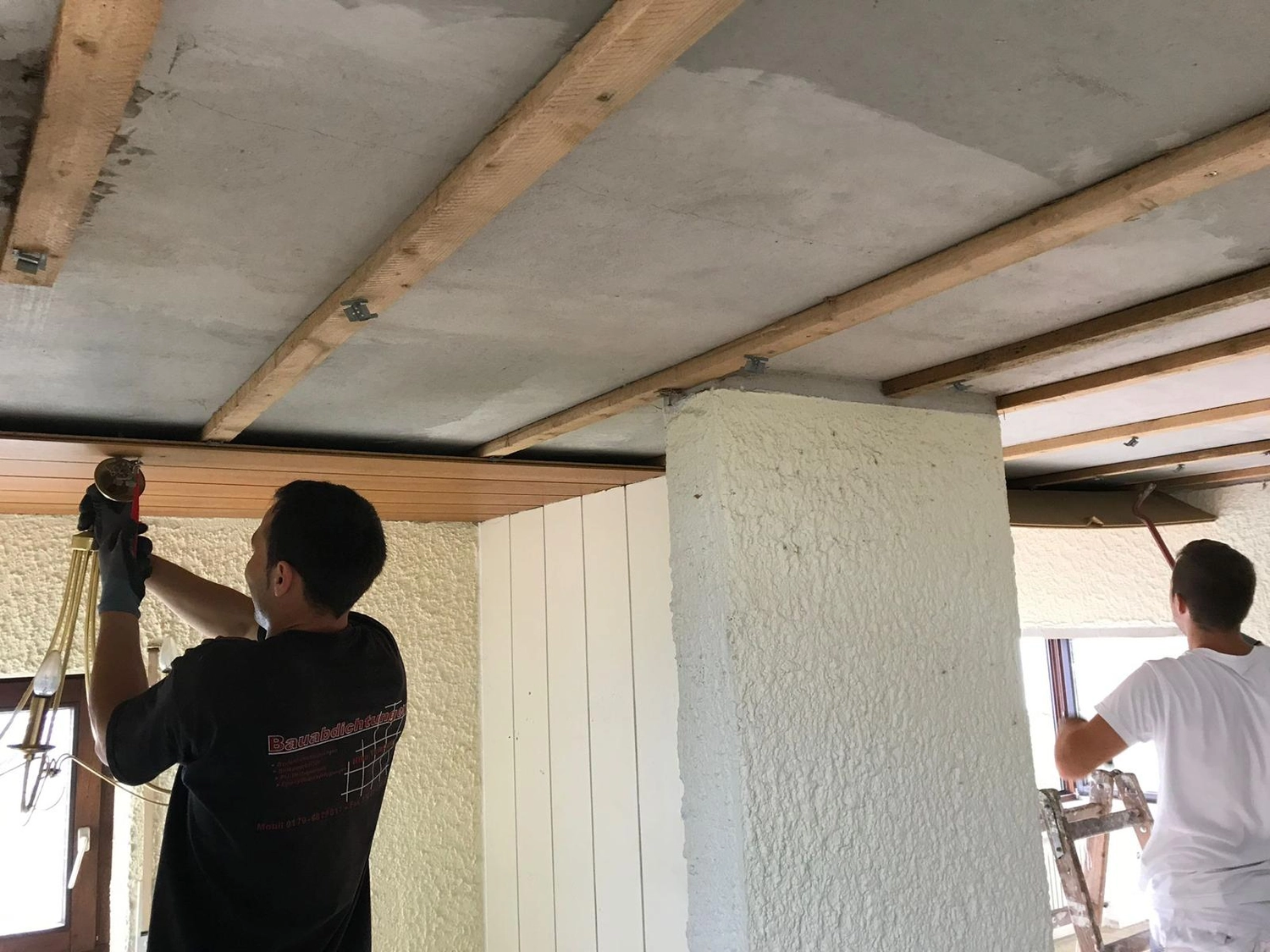 Bauabdichtungen- Bausanierungen Tiriakidis -  Komplette Renovierungsdienstleistungen – Kernsanierung 