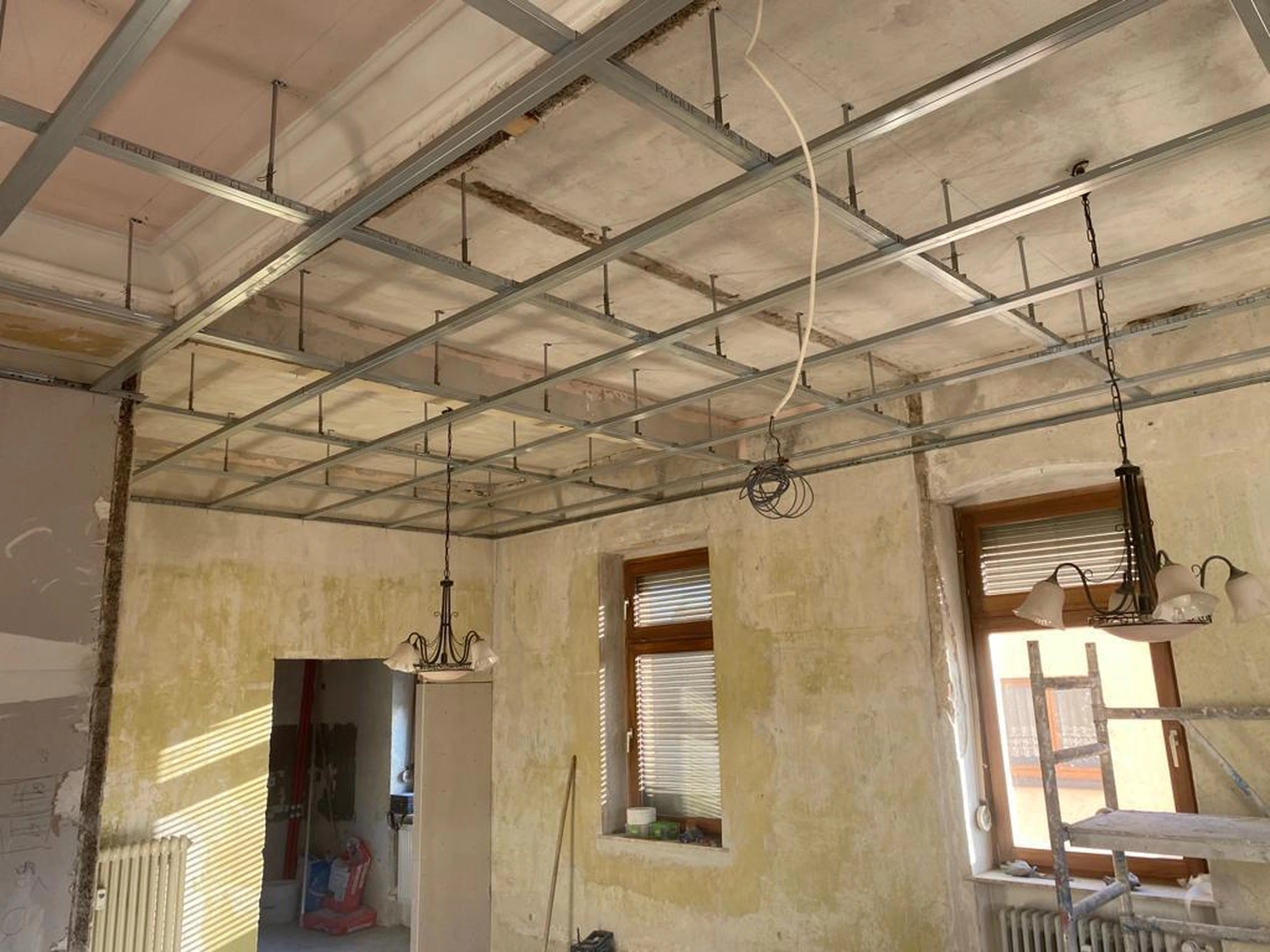 Bauabdichtungen- Bausanierungen Tiriakidis -  Komplette Renovierungsdienstleistungen – Kernsanierung 