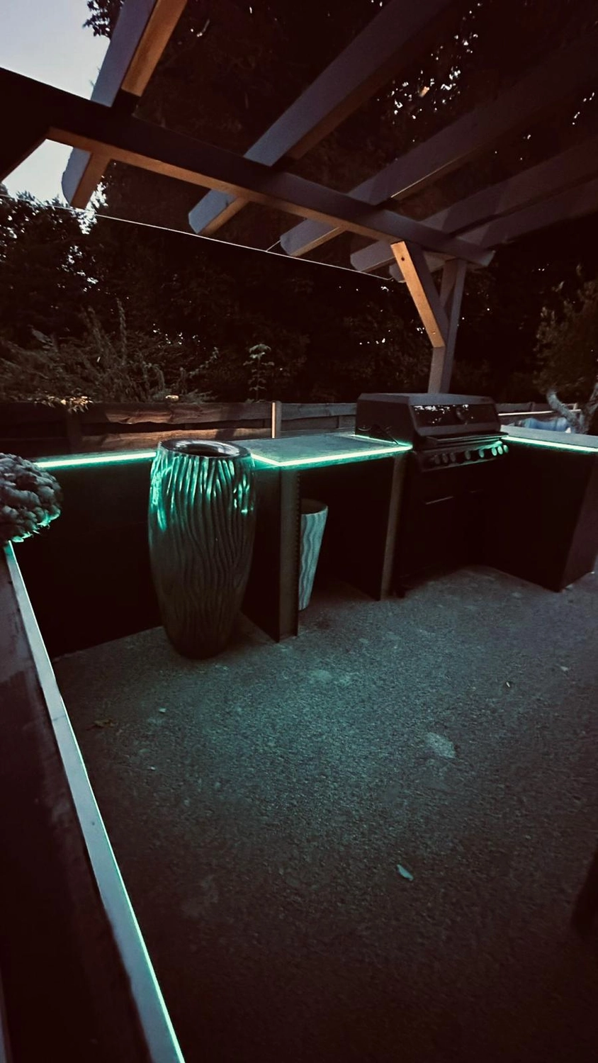 Bauabdichtungen- Bausanierungen Tiriakidis -  Komplette Renovierungsdienstleistungen – Fließen Natursteinarbeiten